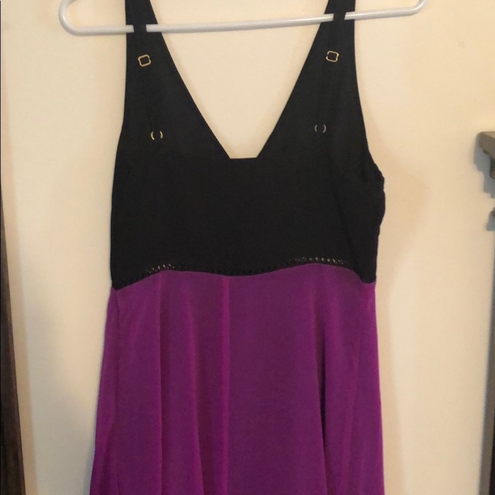 Dress - Picture 3 of 4